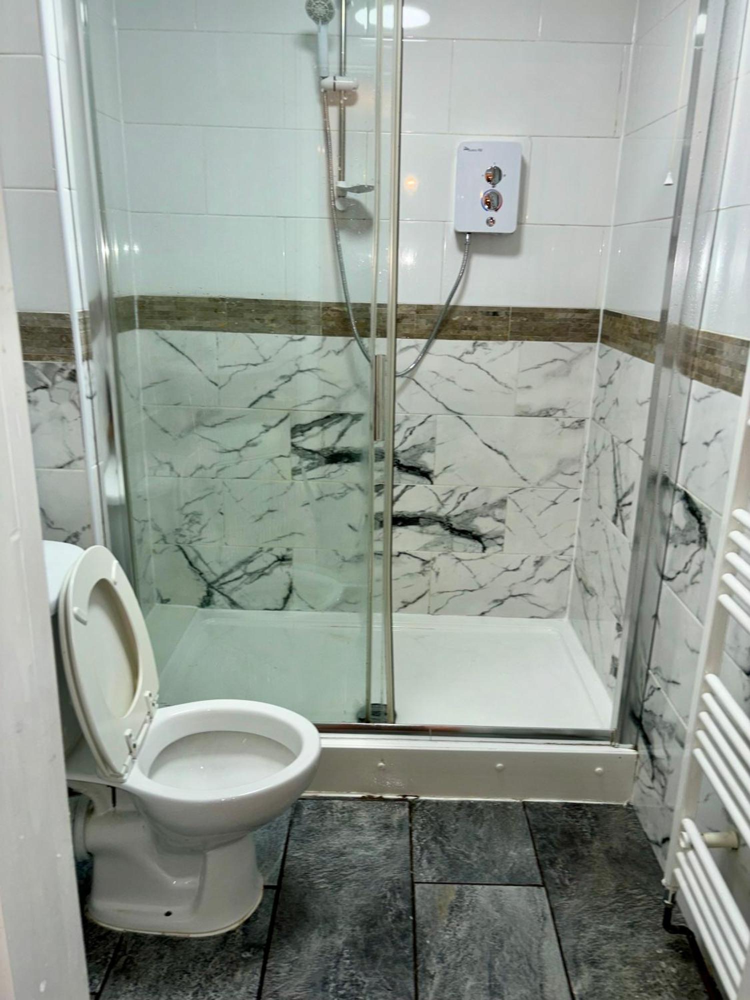 Stainless Guests House Ξενοδοχείο Ντάντλεϊ Εξωτερικό φωτογραφία