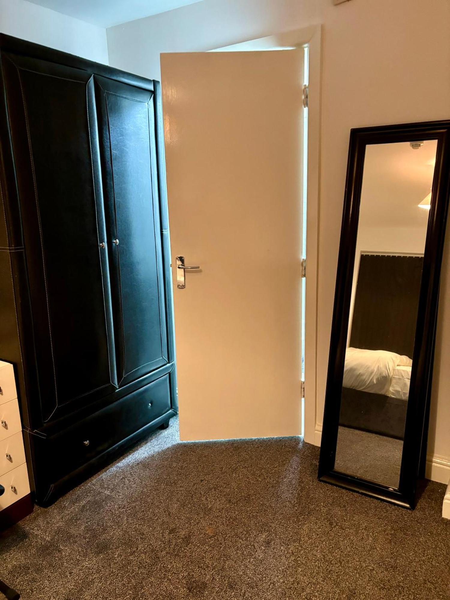 Stainless Guests House Ξενοδοχείο Ντάντλεϊ Εξωτερικό φωτογραφία