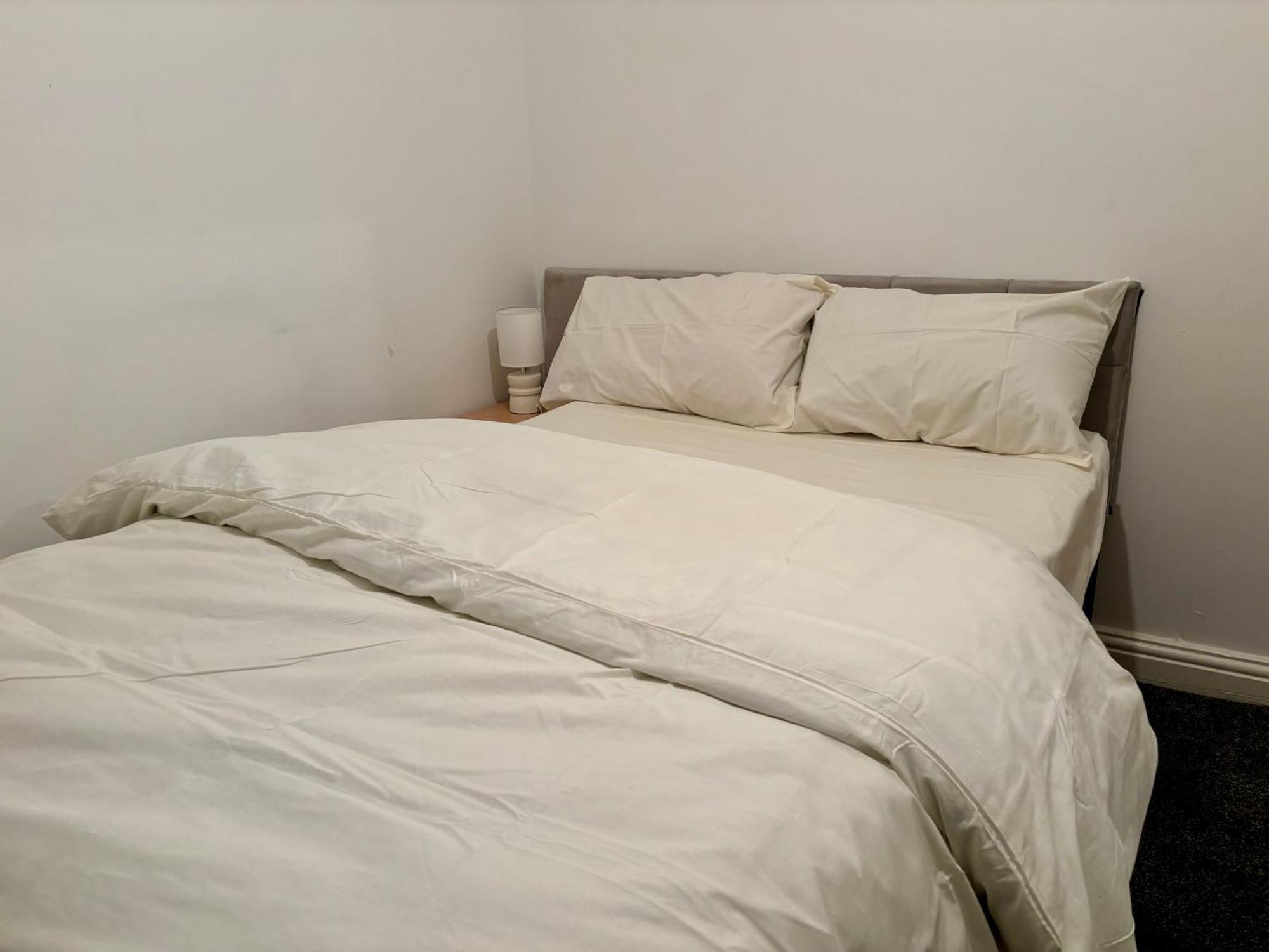 Stainless Guests House Ξενοδοχείο Ντάντλεϊ Εξωτερικό φωτογραφία