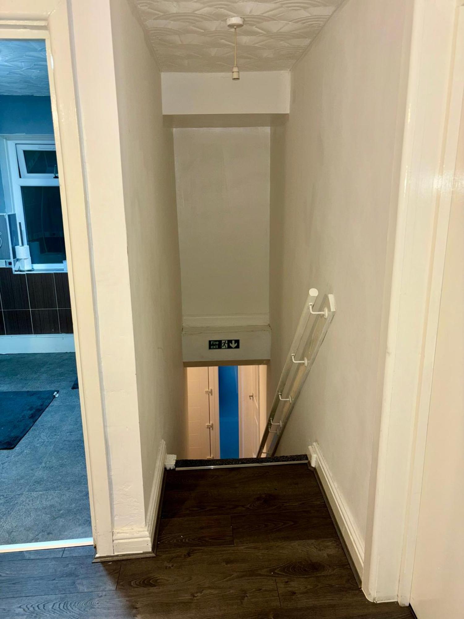 Stainless Guests House Ξενοδοχείο Ντάντλεϊ Εξωτερικό φωτογραφία