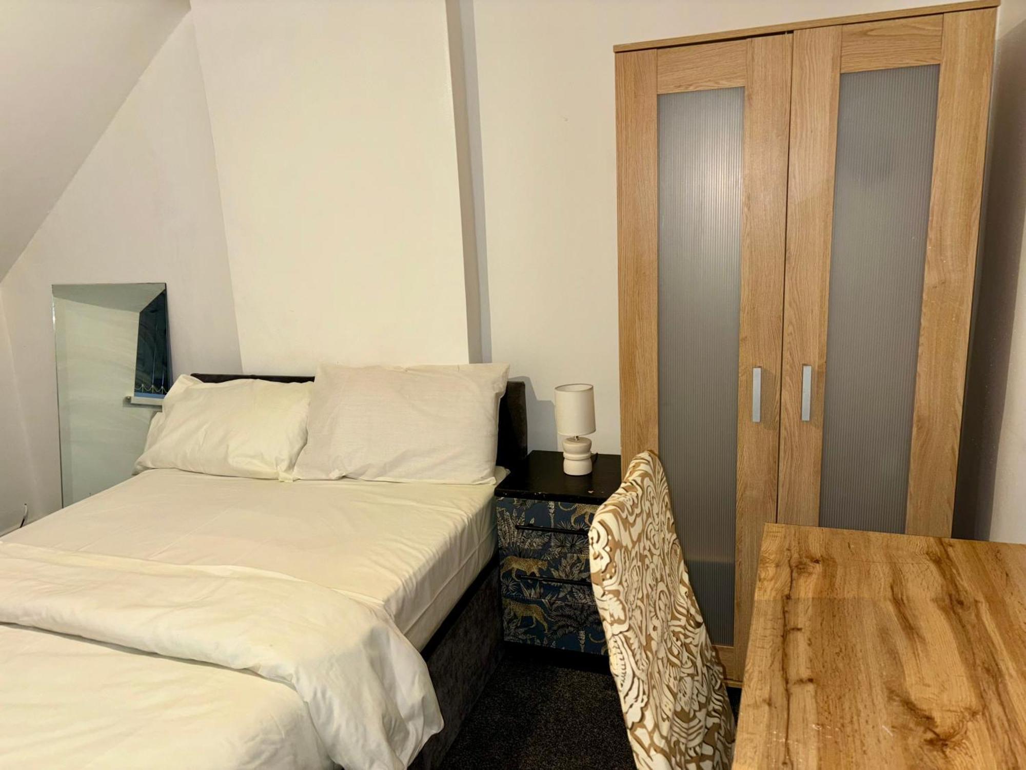 Stainless Guests House Ξενοδοχείο Ντάντλεϊ Εξωτερικό φωτογραφία