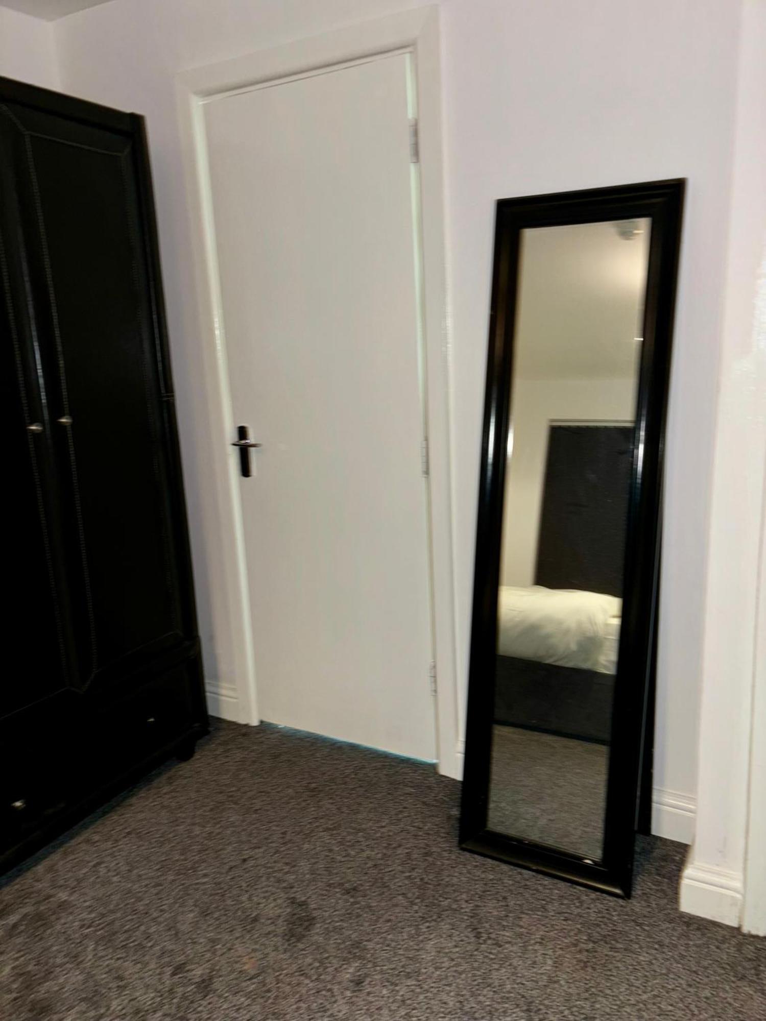 Stainless Guests House Ξενοδοχείο Ντάντλεϊ Εξωτερικό φωτογραφία